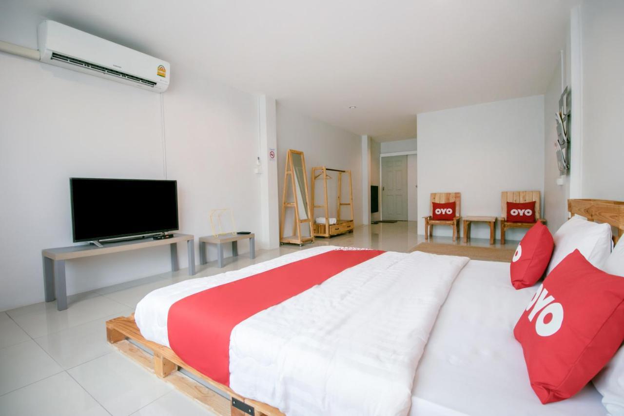 Oyo 421 Guyasuka Hostel & Cafe Bangkok Eksteriør bilde