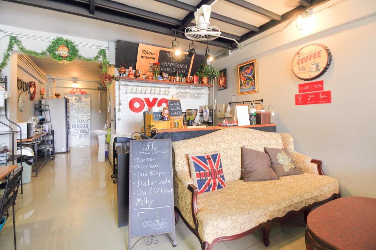 Oyo 421 Guyasuka Hostel & Cafe Bangkok Eksteriør bilde