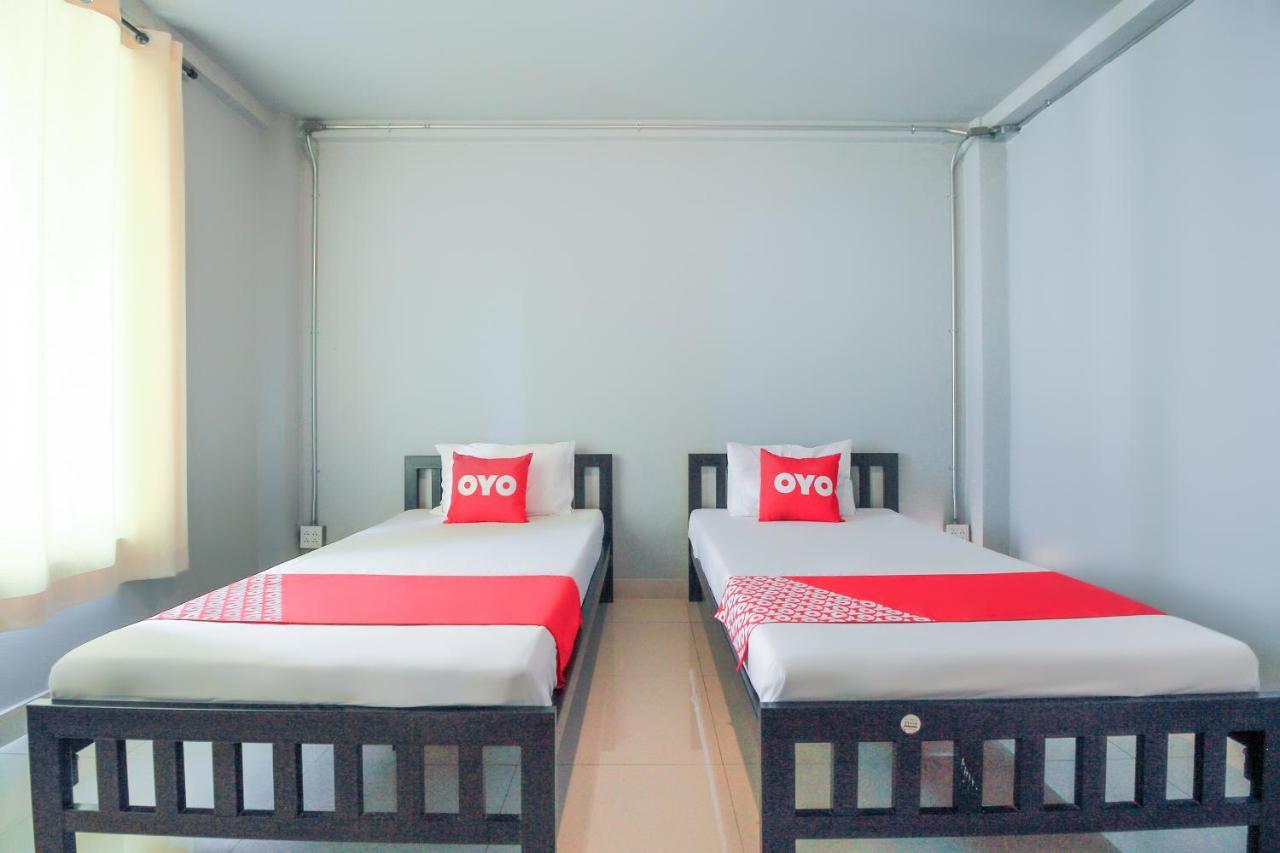 Oyo 421 Guyasuka Hostel & Cafe Bangkok Eksteriør bilde