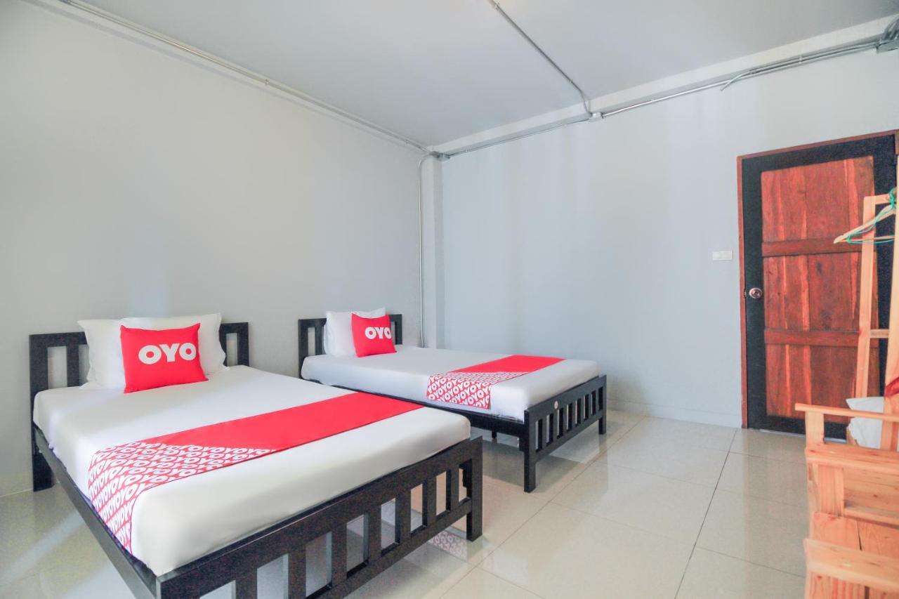 Oyo 421 Guyasuka Hostel & Cafe Bangkok Eksteriør bilde